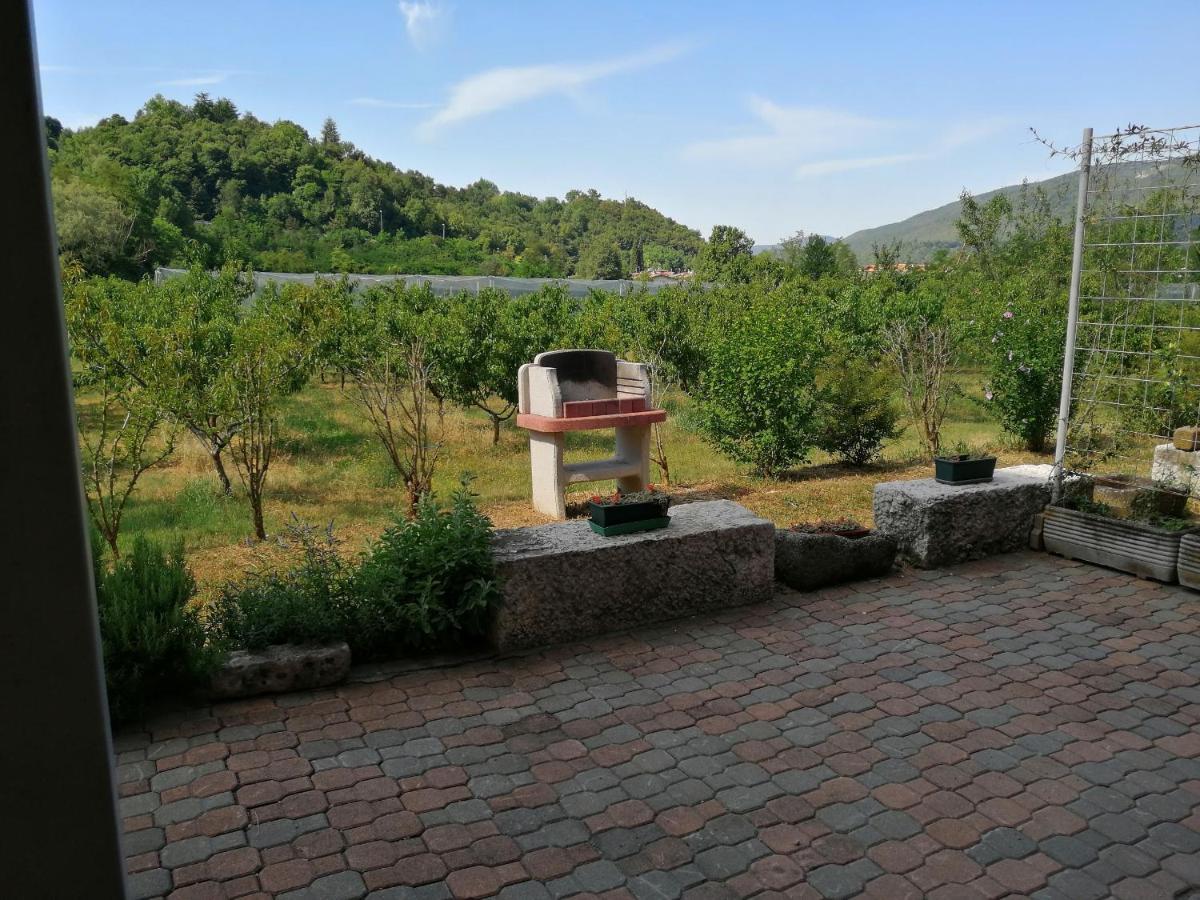 Cascina Legnago Trilocale A 6 Chilometri Da Salo' Villanuova sul clisi Exterior foto