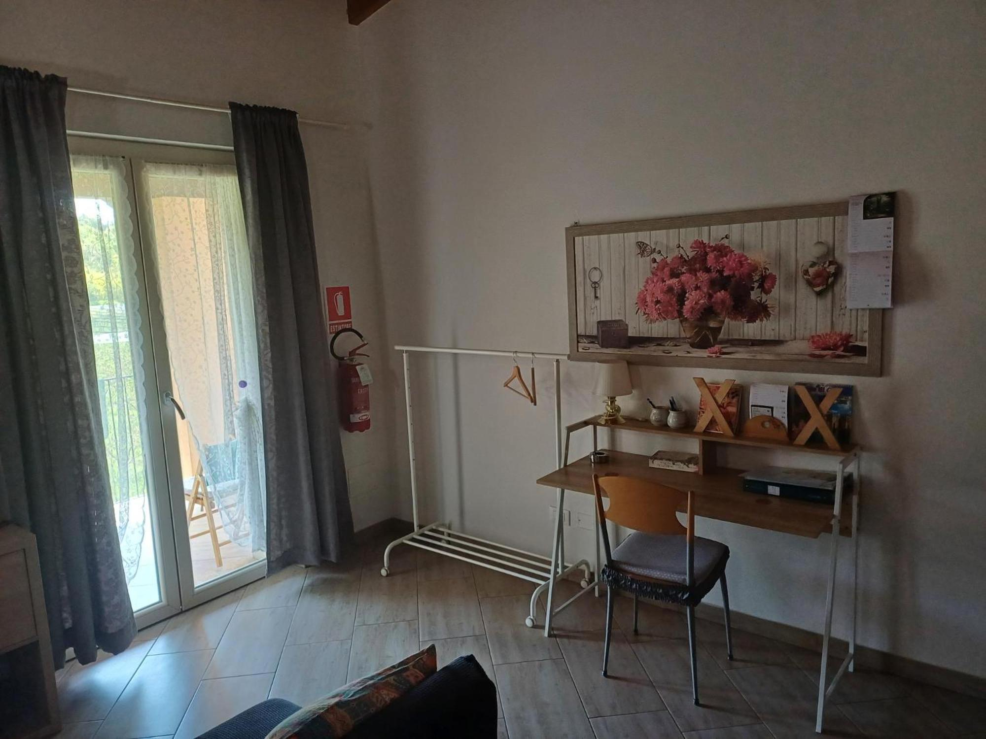 Cascina Legnago Trilocale A 6 Chilometri Da Salo' Villanuova sul clisi Exterior foto